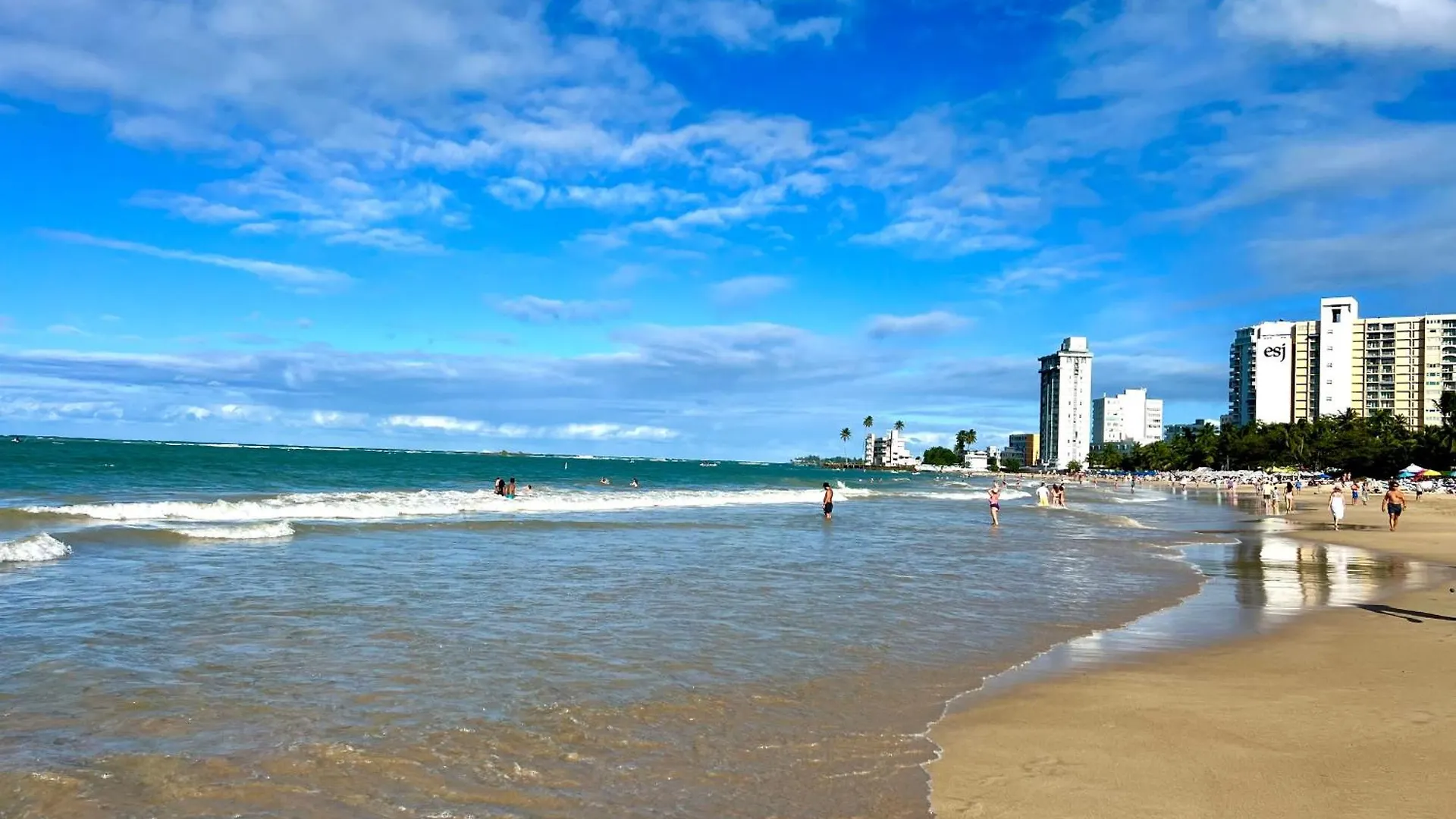 Beachfront Tropical Tantra Apartment San Juan