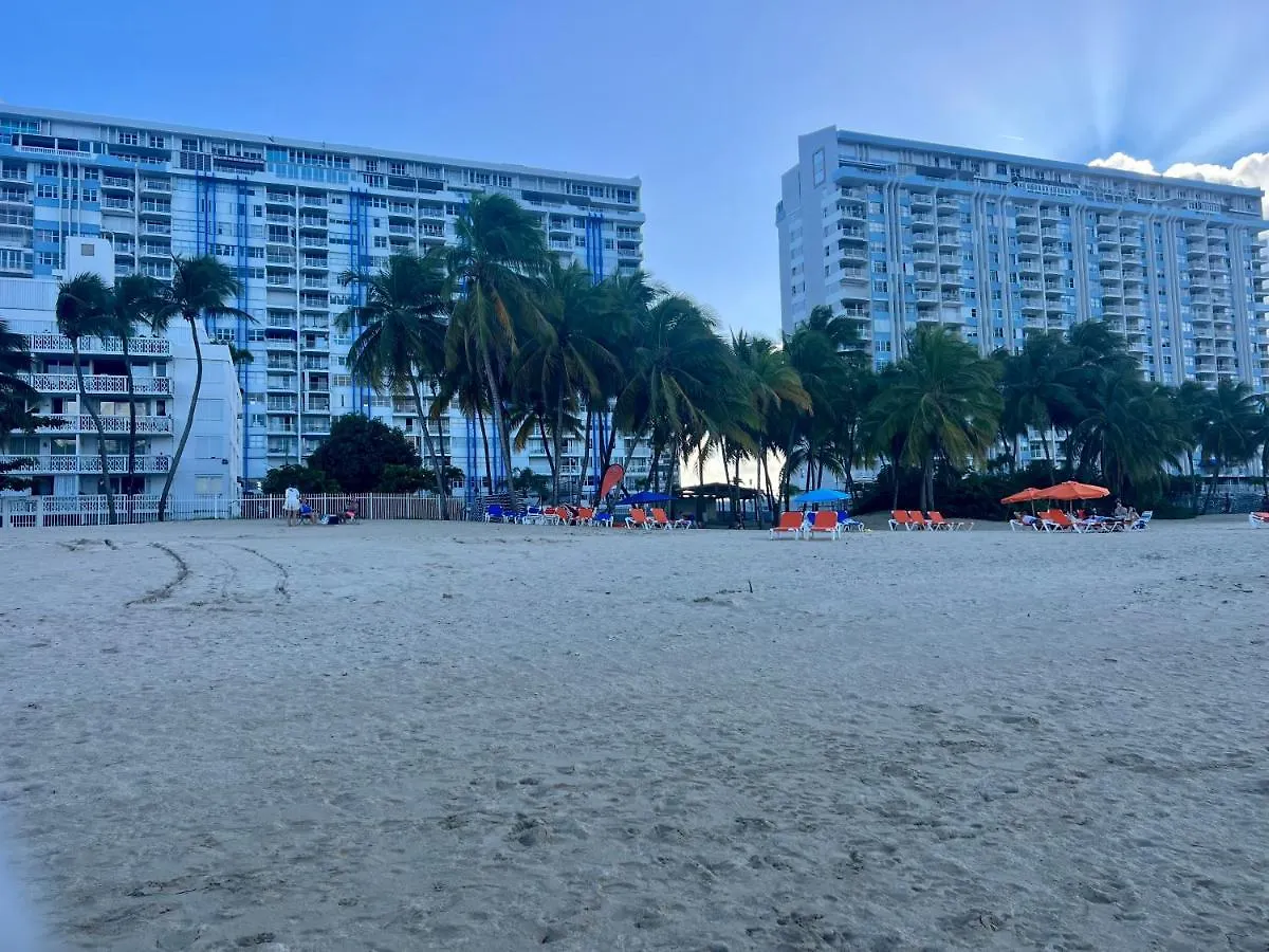 Beachfront Tropical Tantra Apartment San Juan 0*,  Puerto Rico