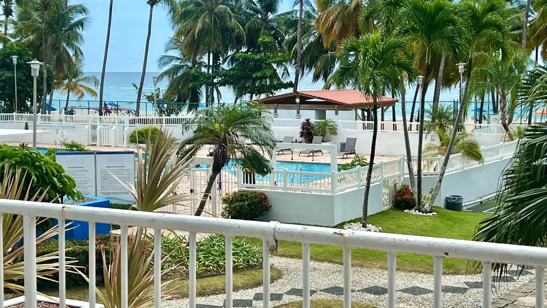 Beachfront Tropical Tantra Apartment San Juan